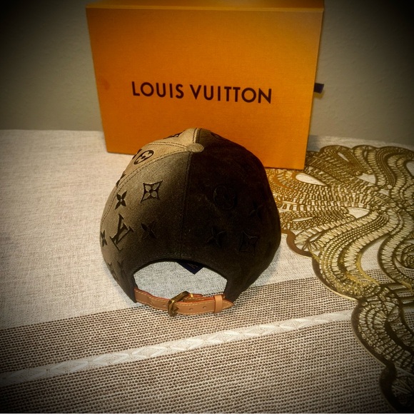Authentic Louis Vuitton Monogram Gradient Cap - Picture 4 of 5